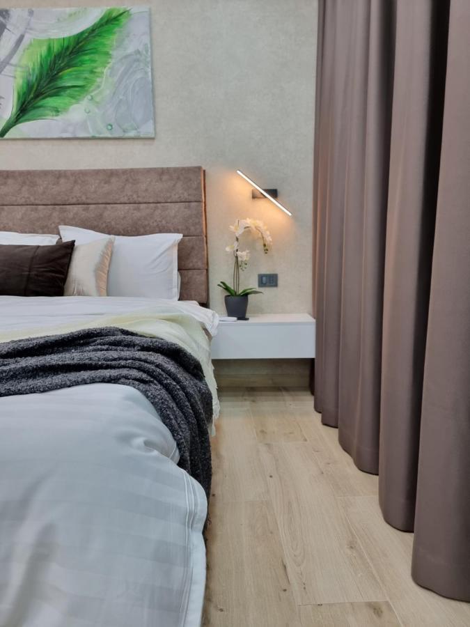 Casa Chiper - Apartament Parter Braszów Zewnętrze zdjęcie