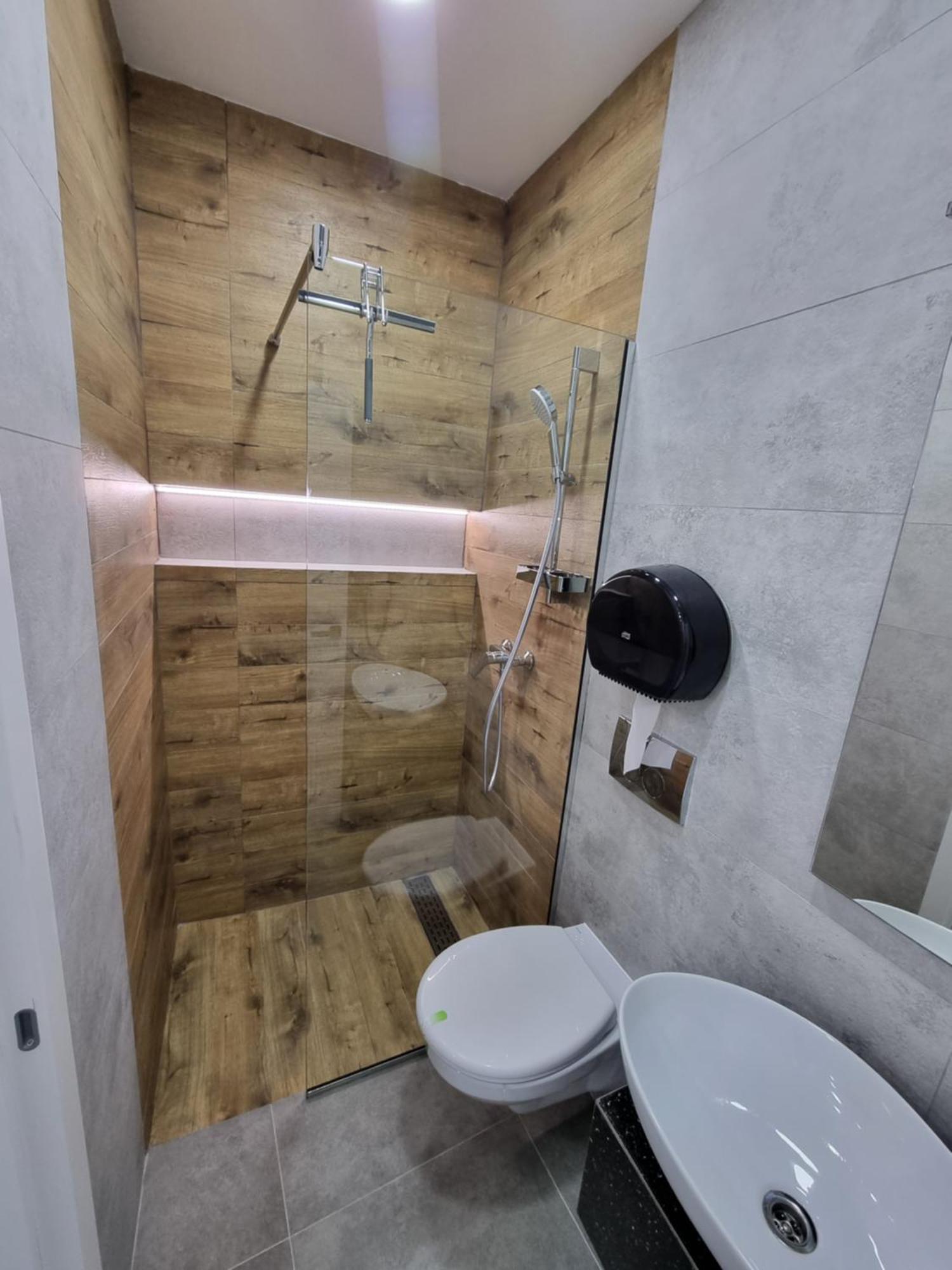 Casa Chiper - Apartament Parter Braszów Zewnętrze zdjęcie