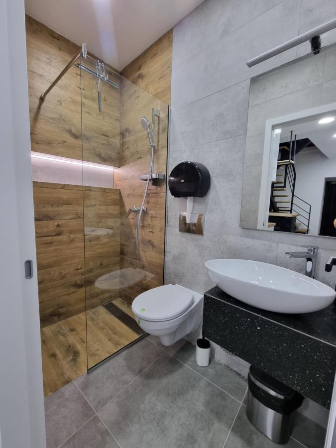 Casa Chiper - Apartament Parter Braszów Zewnętrze zdjęcie